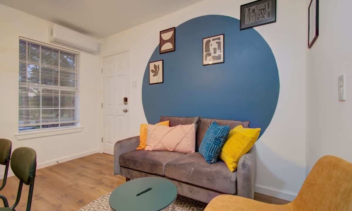 Photo of Livingroom in Greater East End
