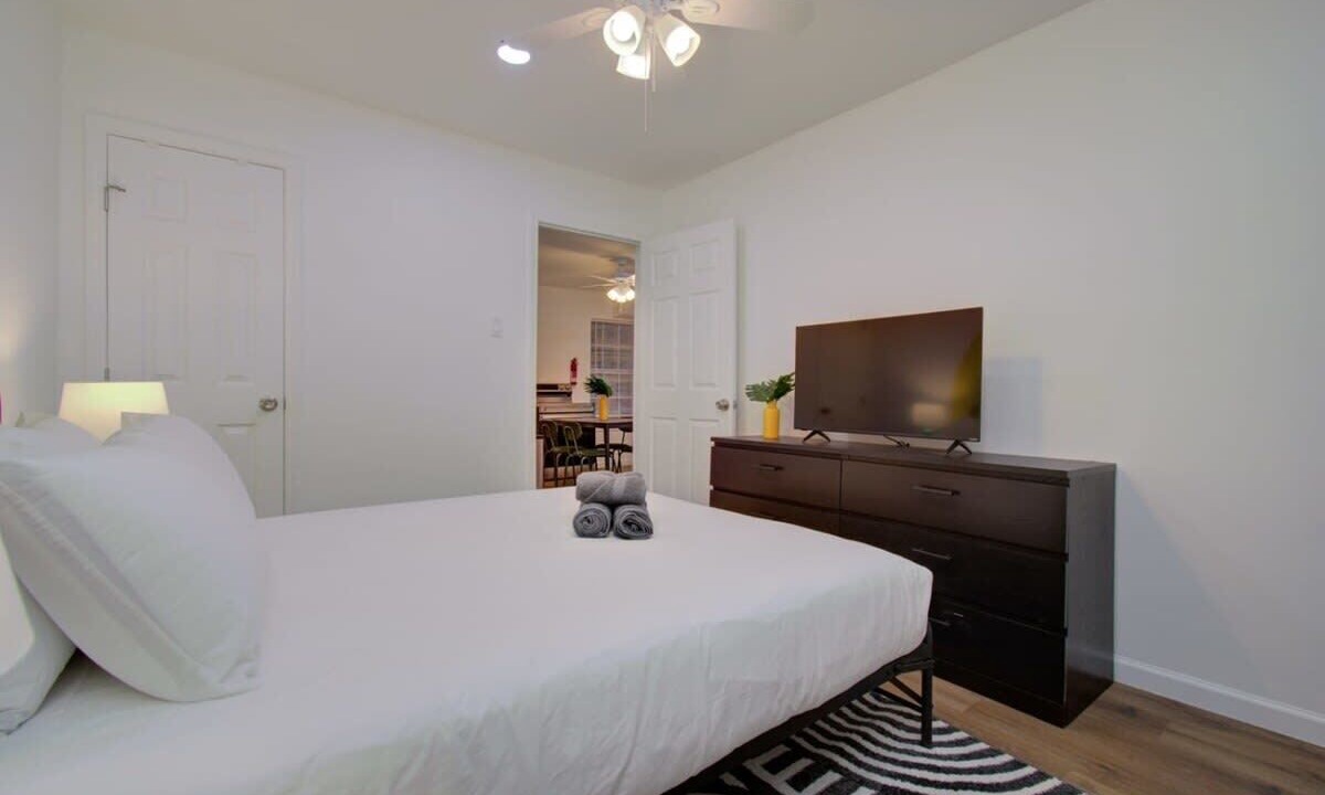 Photo of Bedroom in Greater East End