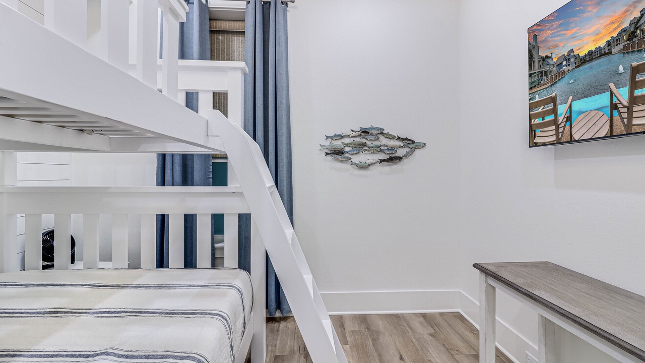 Photo of Bedroom in Cinnamon Shore