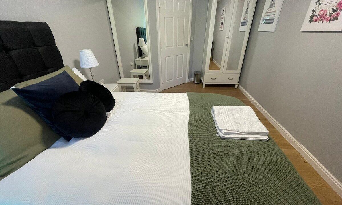 Photo of Others in West Wick