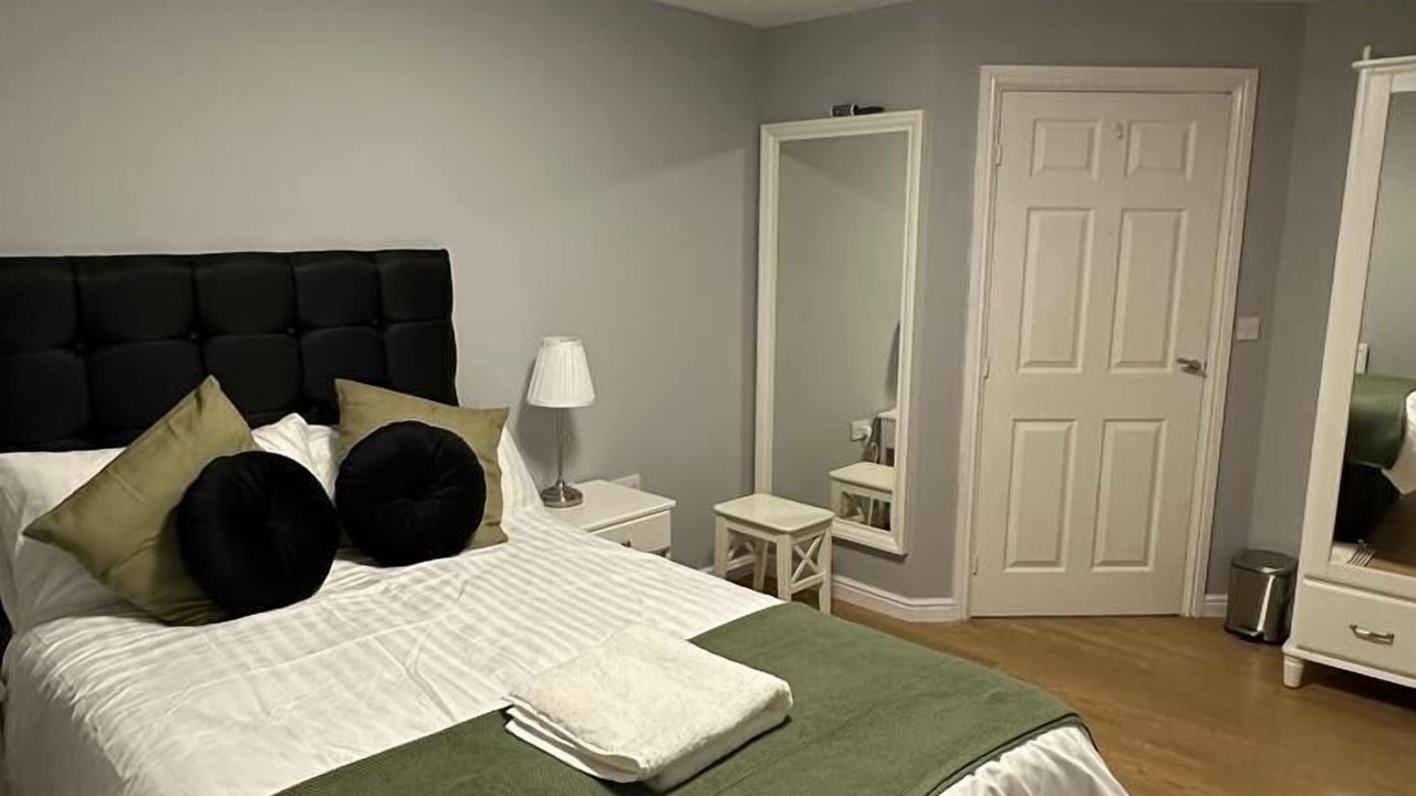 Photo of Others in West Wick