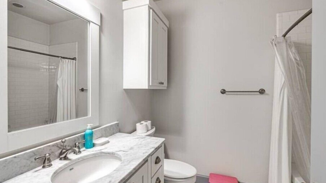 Photo of Bathroom in Eufaula