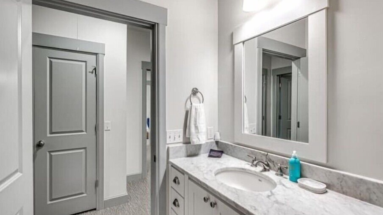 Photo of Bathroom in Eufaula
