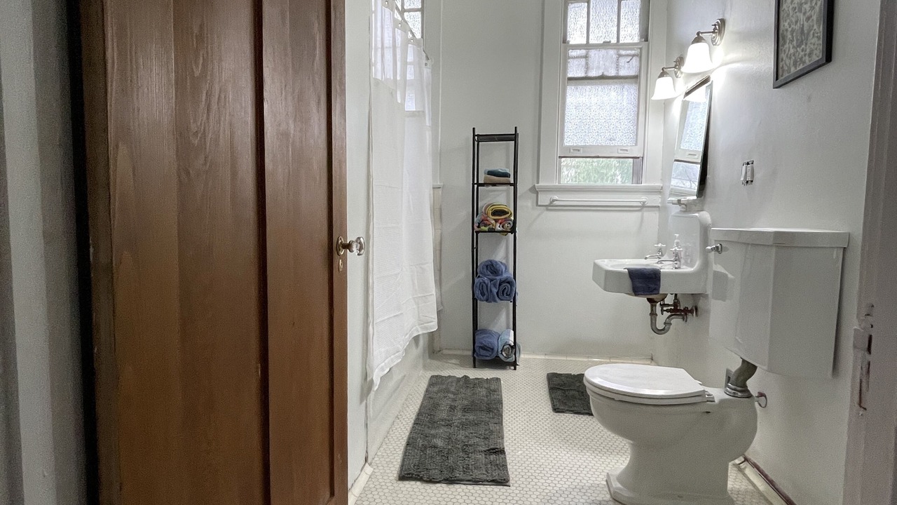 Photo of Bathroom in Broadmoor