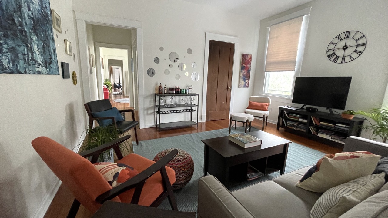 Photo of Livingroom in Broadmoor