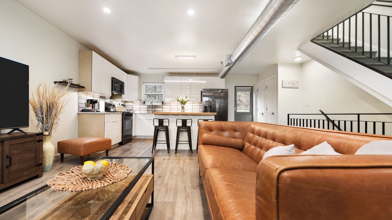 Photo of Livingroom in South Side Flats