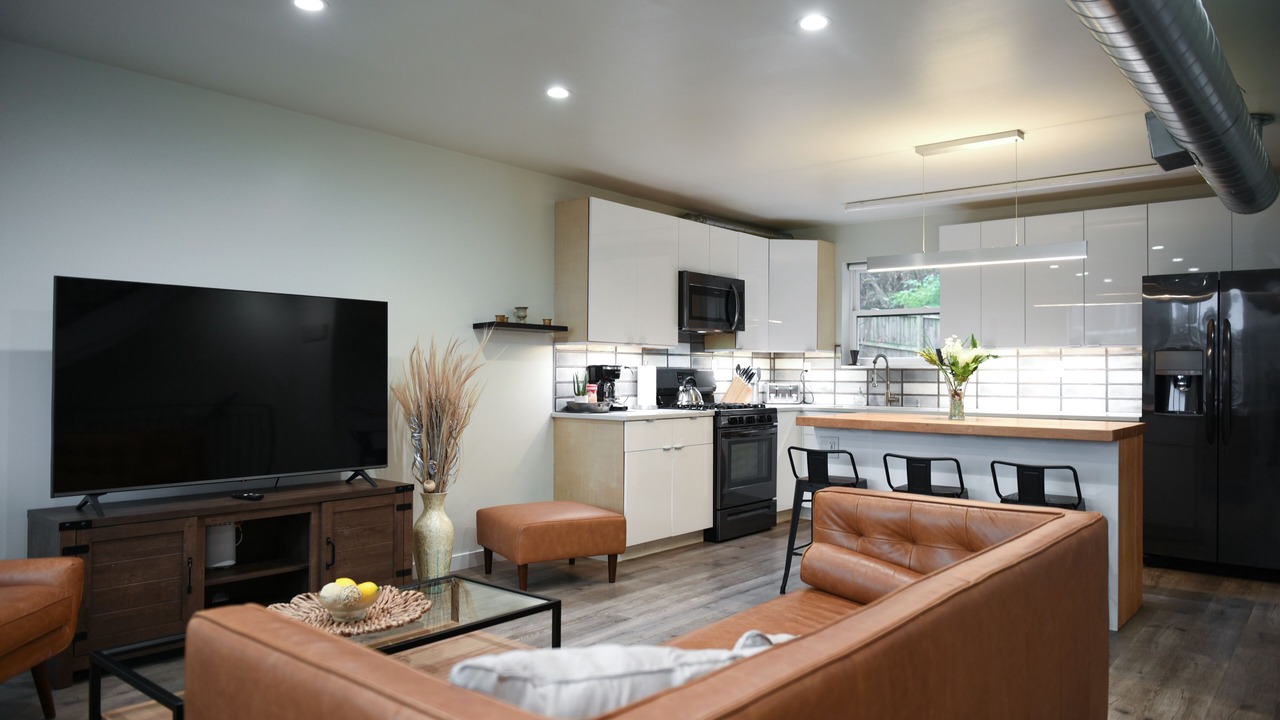 Photo of Livingroom in South Side Flats