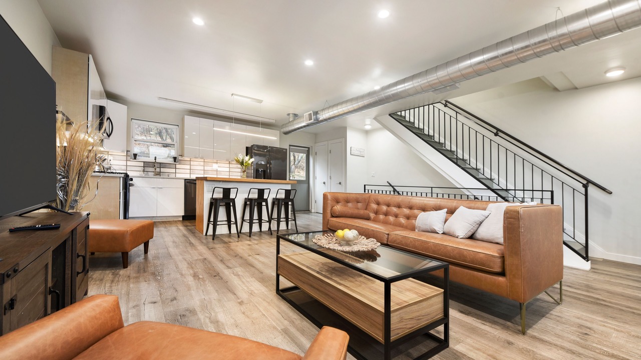 Photo of Livingroom in South Side Flats