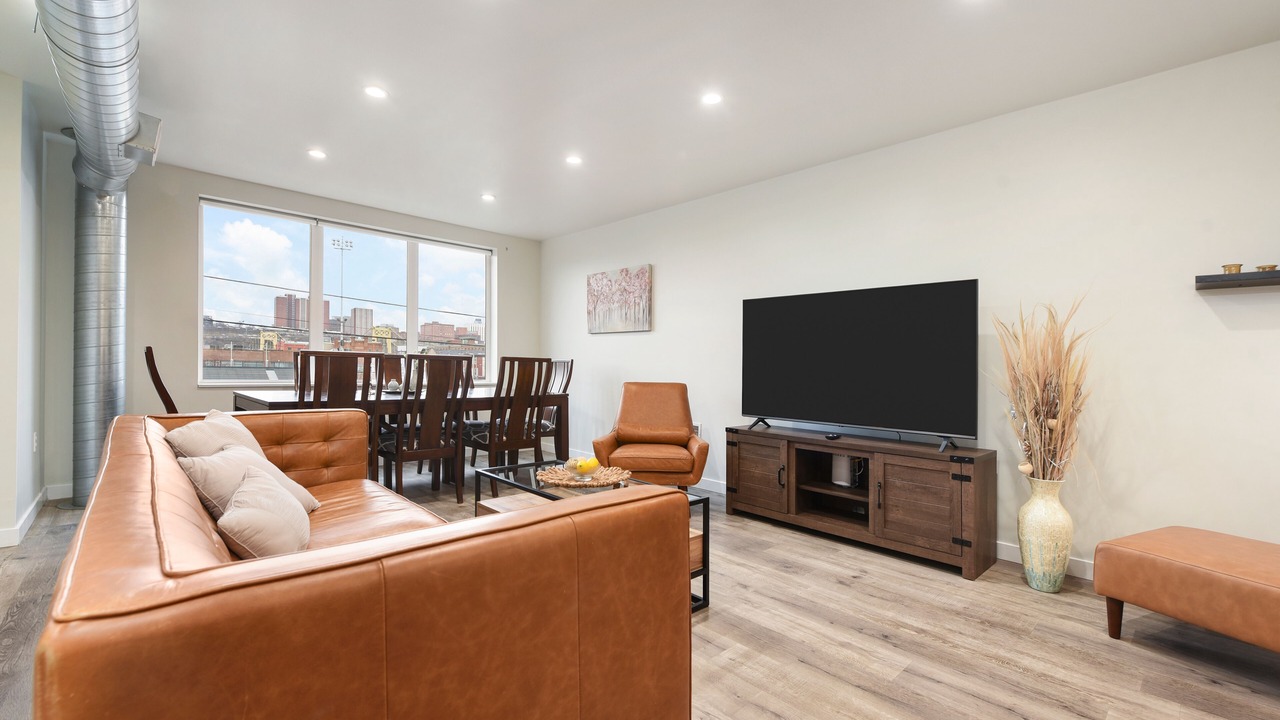 Photo of Livingroom in South Side Flats