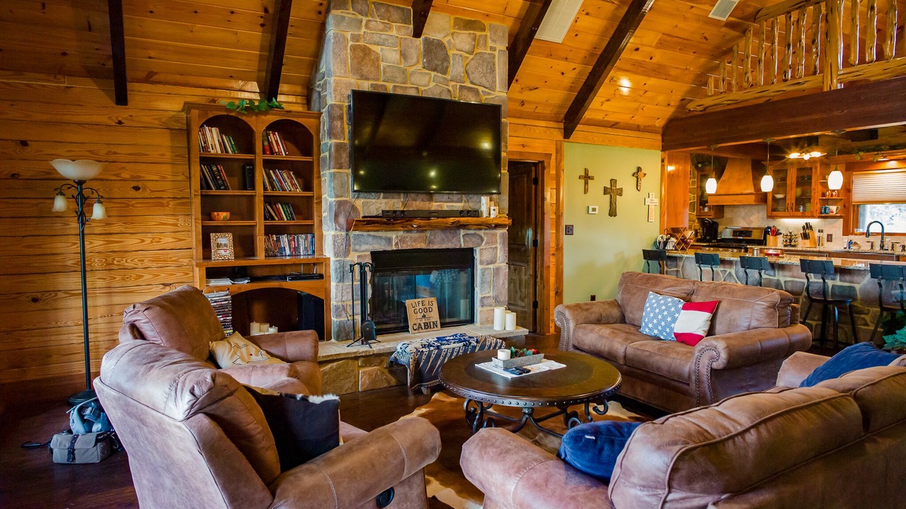 Photo of Livingroom in La Grange