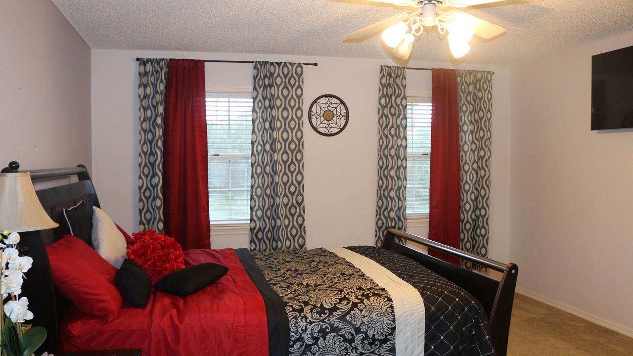 Photo of Bedroom in Polk County