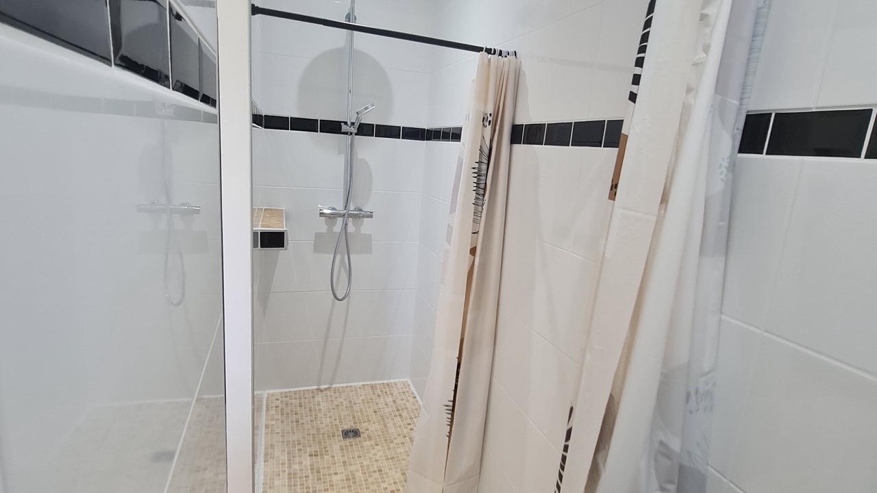 Photo of Bathroom in Saint-Genies