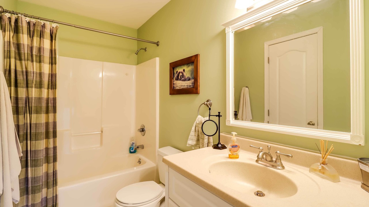 Photo of Bathroom in Pocono Lake