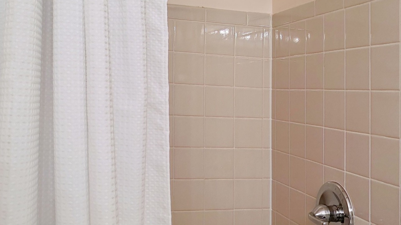 Photo of Bathroom in Hybla Valley