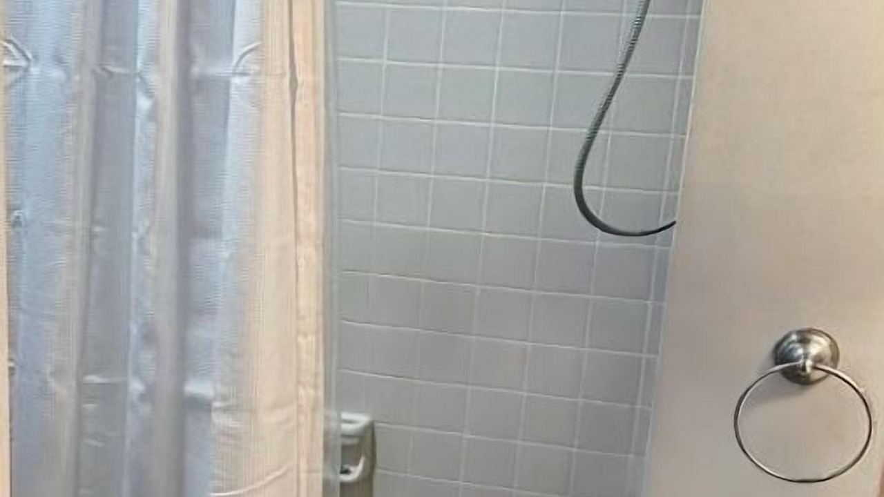 Photo of Bathroom in Hybla Valley