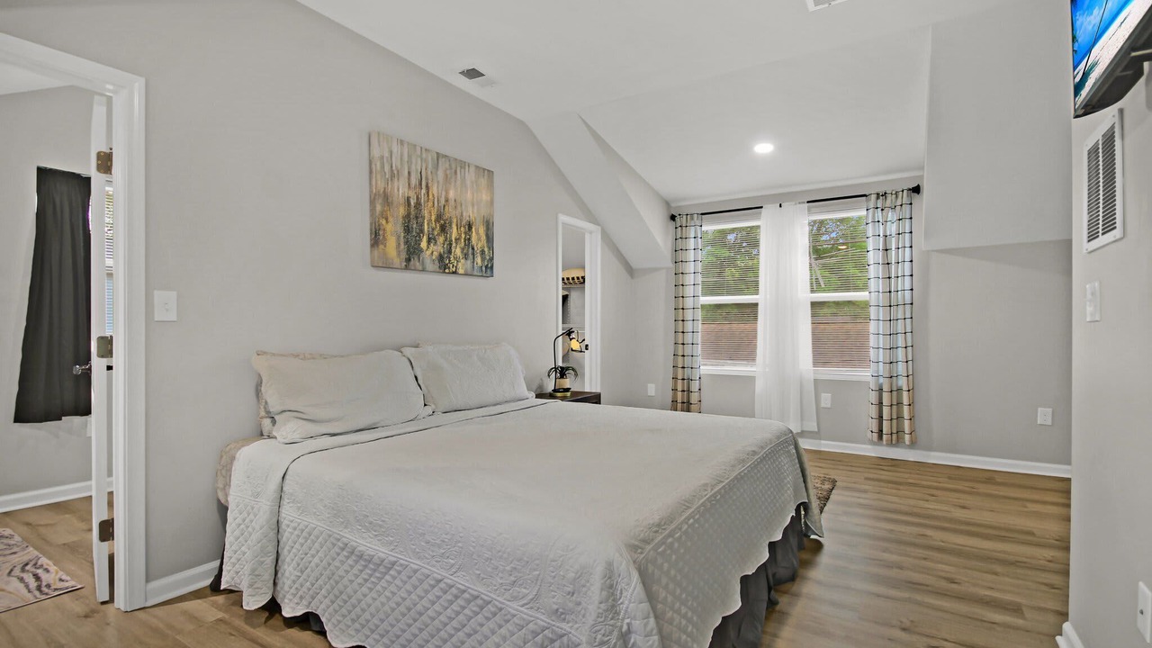 Photo of Bedroom in Hanahan