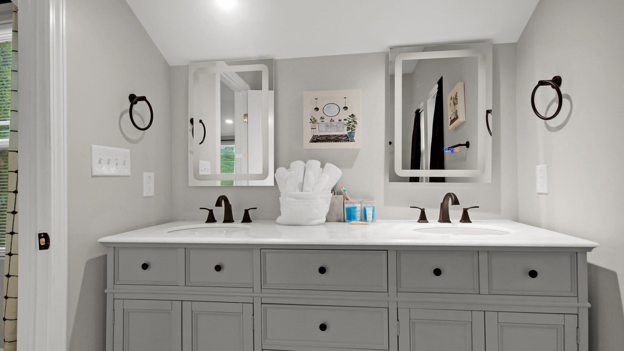 Photo of Bathroom in Hanahan