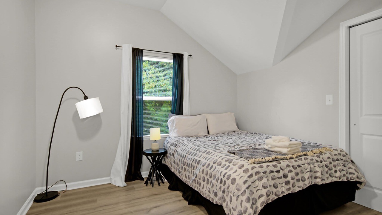 Photo of Bedroom in Hanahan