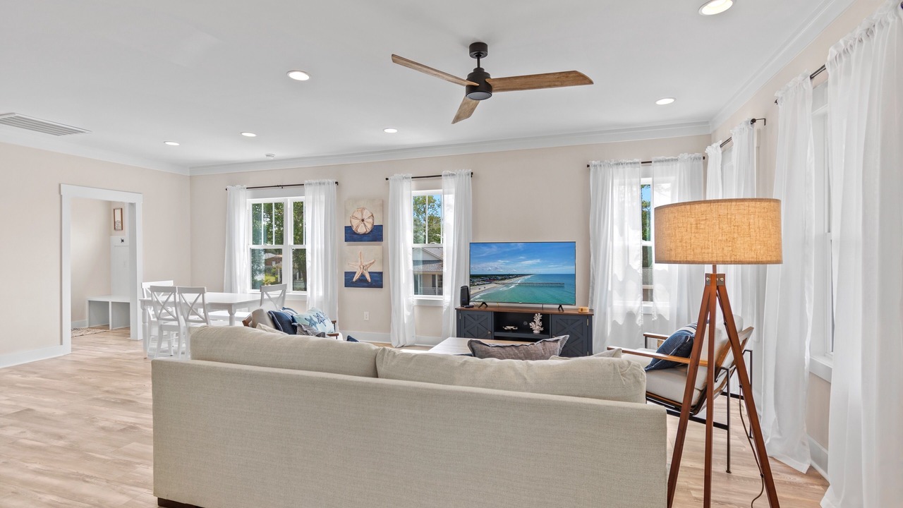 Photo of Livingroom in Tranquil Harbour