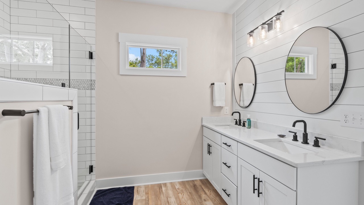 Photo of Bathroom in Tranquil Harbour