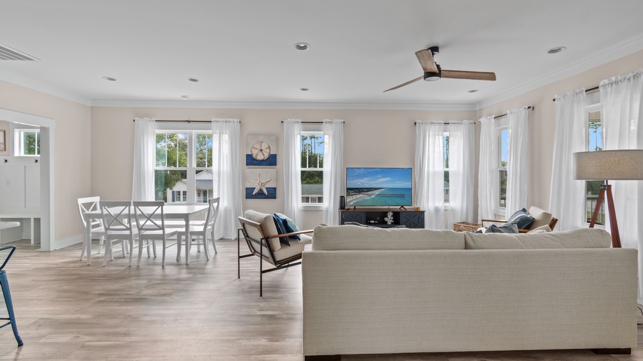 Photo of Livingroom in Tranquil Harbour
