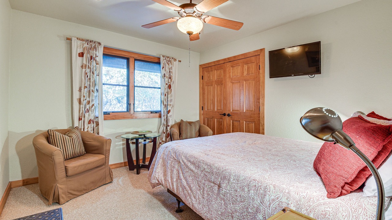 Photo of Bedroom in Morgan