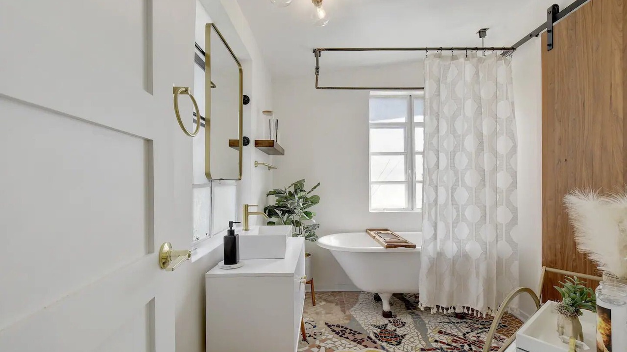 Photo of Bathroom in Buffalo Gap