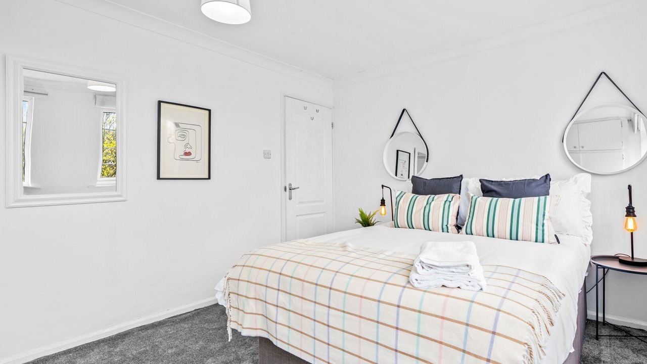 Photo of Bedroom in Bramcote