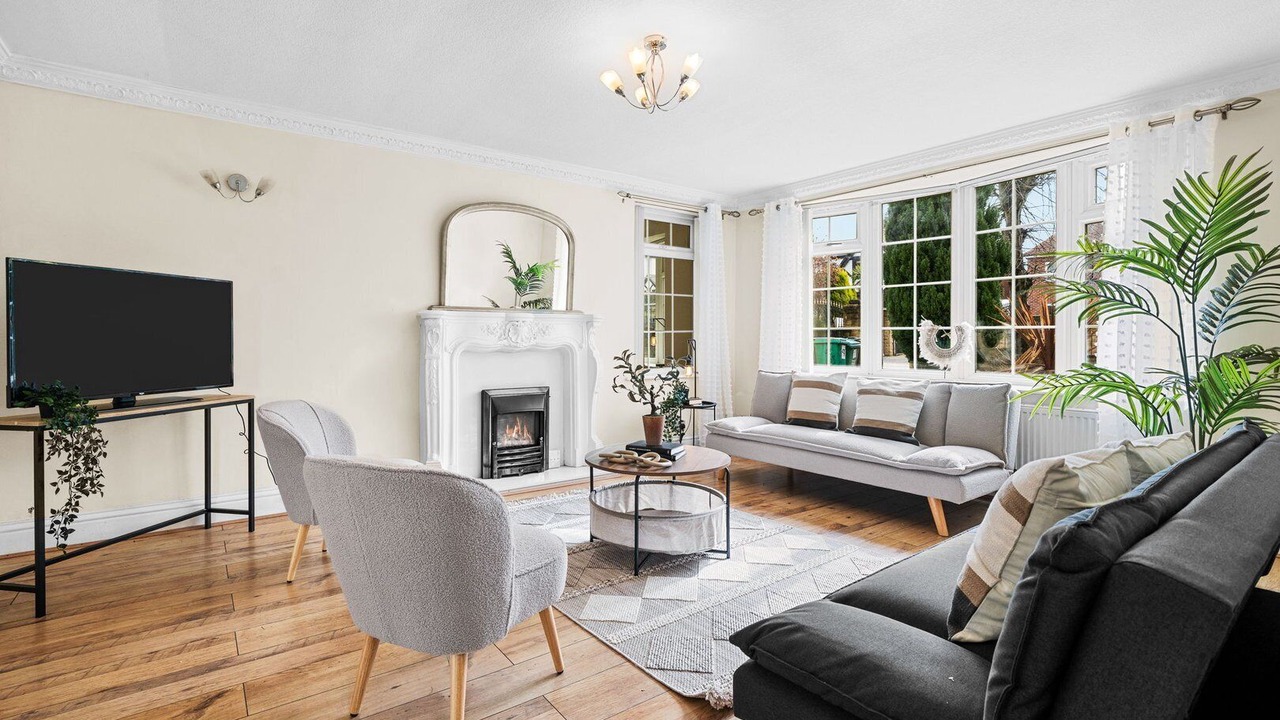 Photo of Livingroom in Bramcote