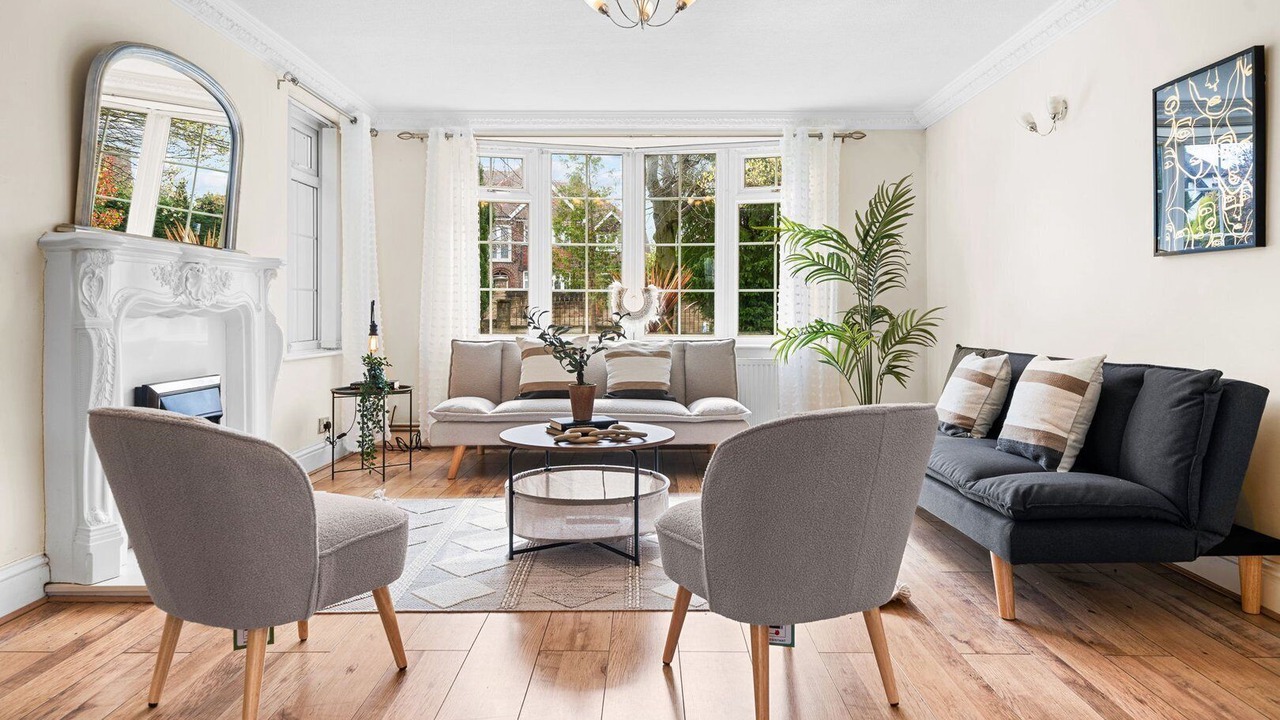 Photo of Livingroom in Bramcote