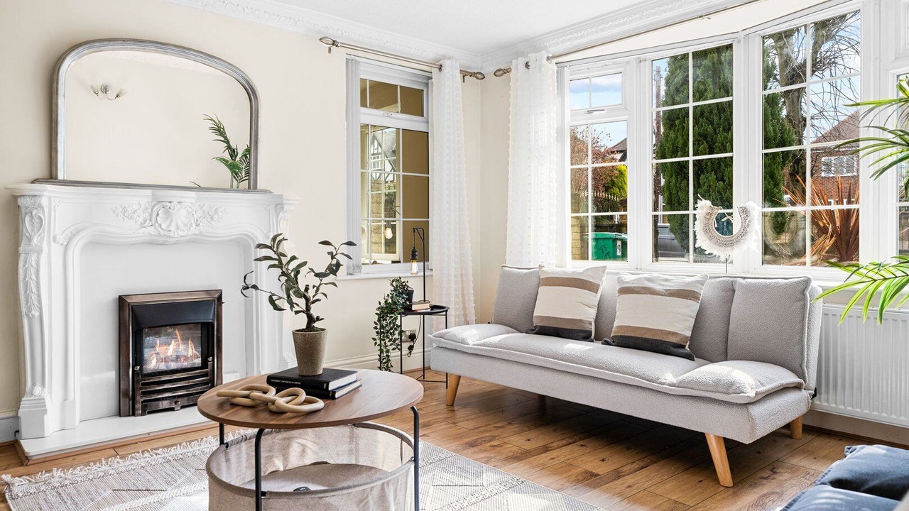 Photo of Livingroom in Bramcote