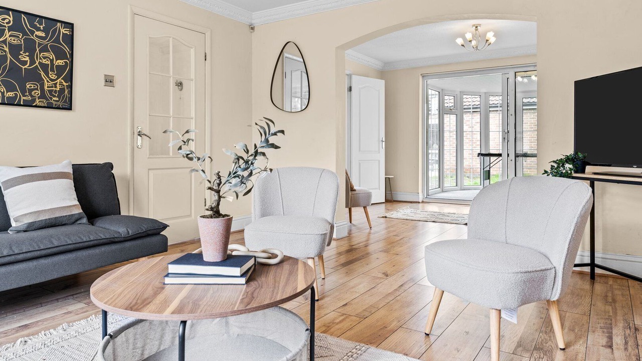 Photo of Livingroom in Bramcote