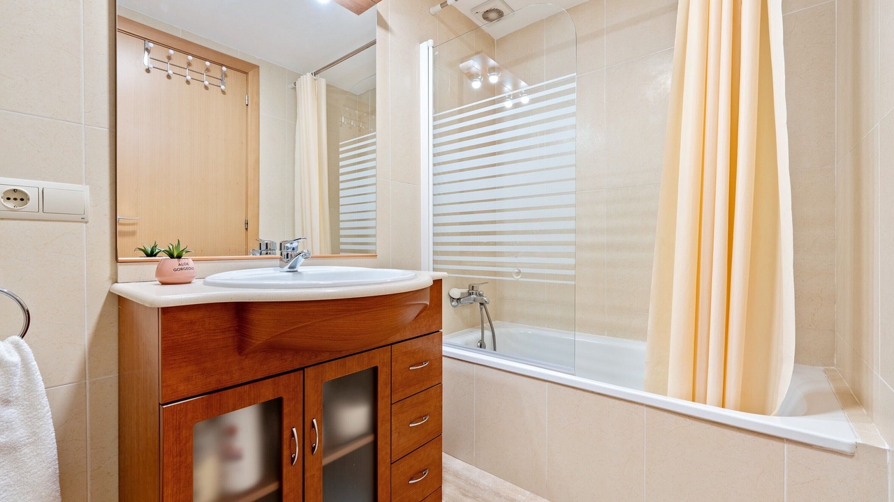 Photo of Bathroom in Flix