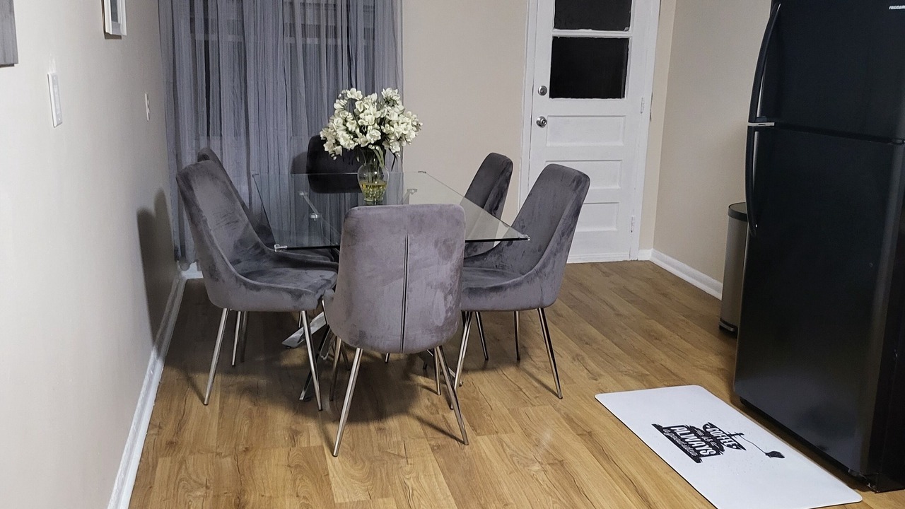 Photo of Others in Astoria Heights