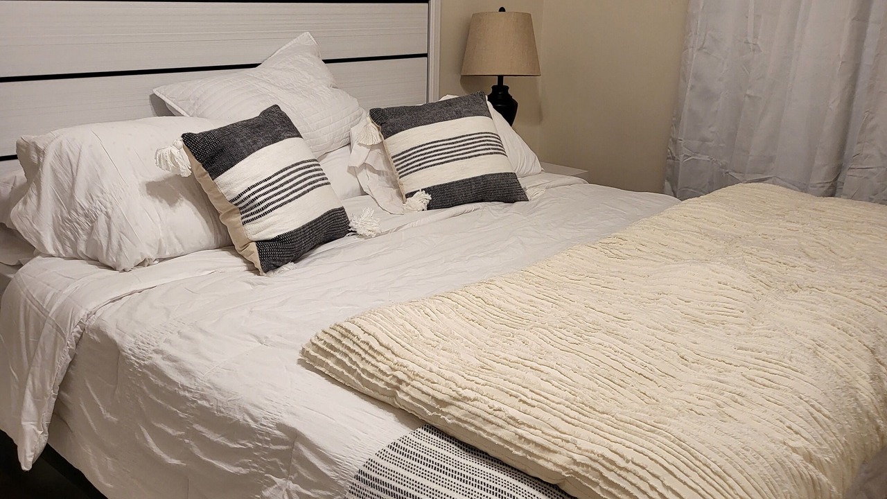 Photo of Bedroom in Astoria Heights