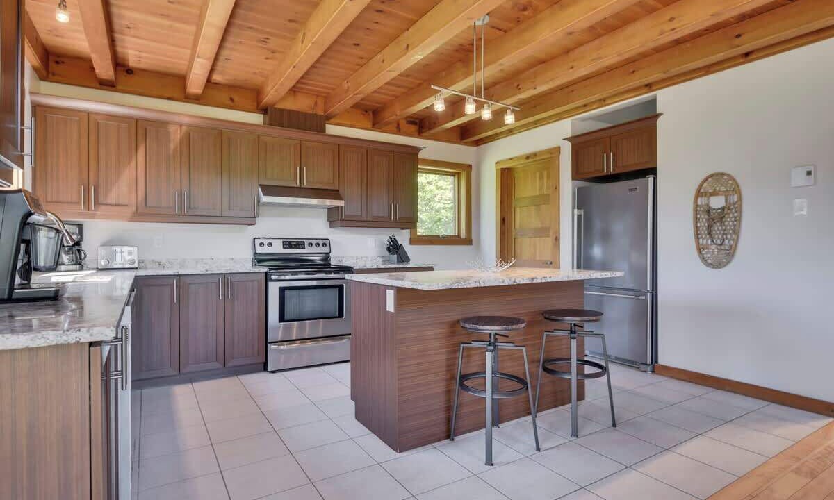 Photo of Kitchen in Petite-Riviere-Saint-Francois