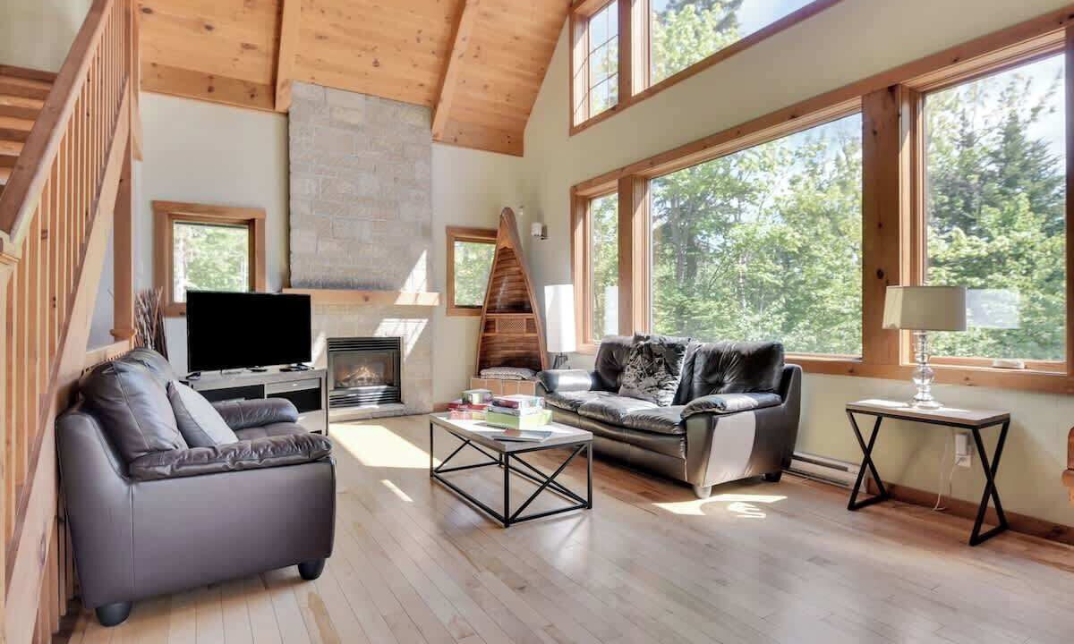 Photo of Livingroom in Petite-Riviere-Saint-Francois
