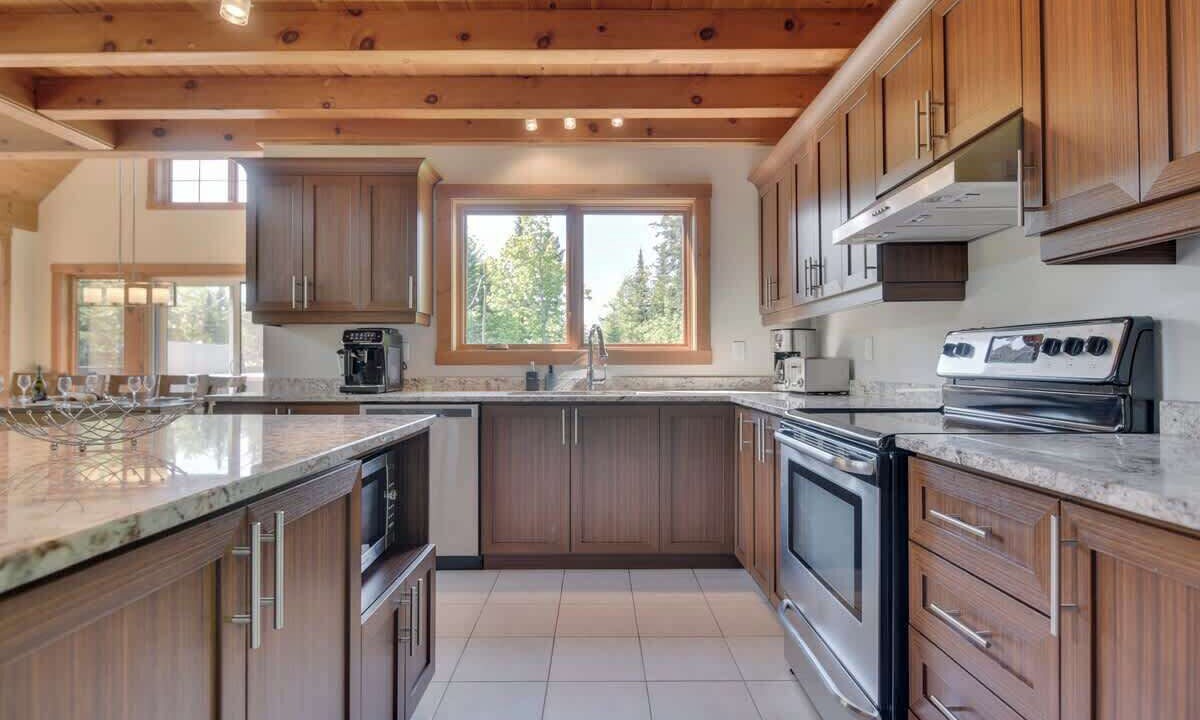 Photo of Kitchen in Petite-Riviere-Saint-Francois