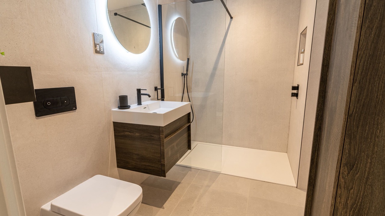 Photo of Bathroom in Newquay City Centre