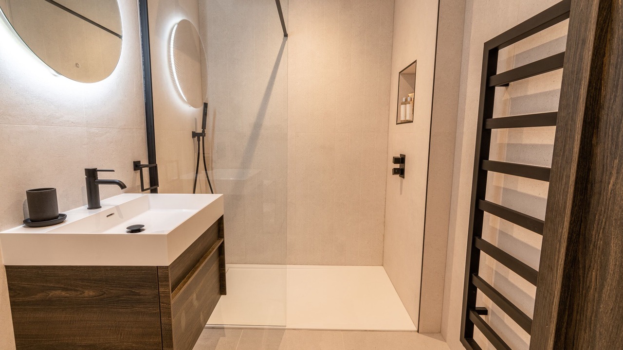 Photo of Bathroom in Newquay City Centre