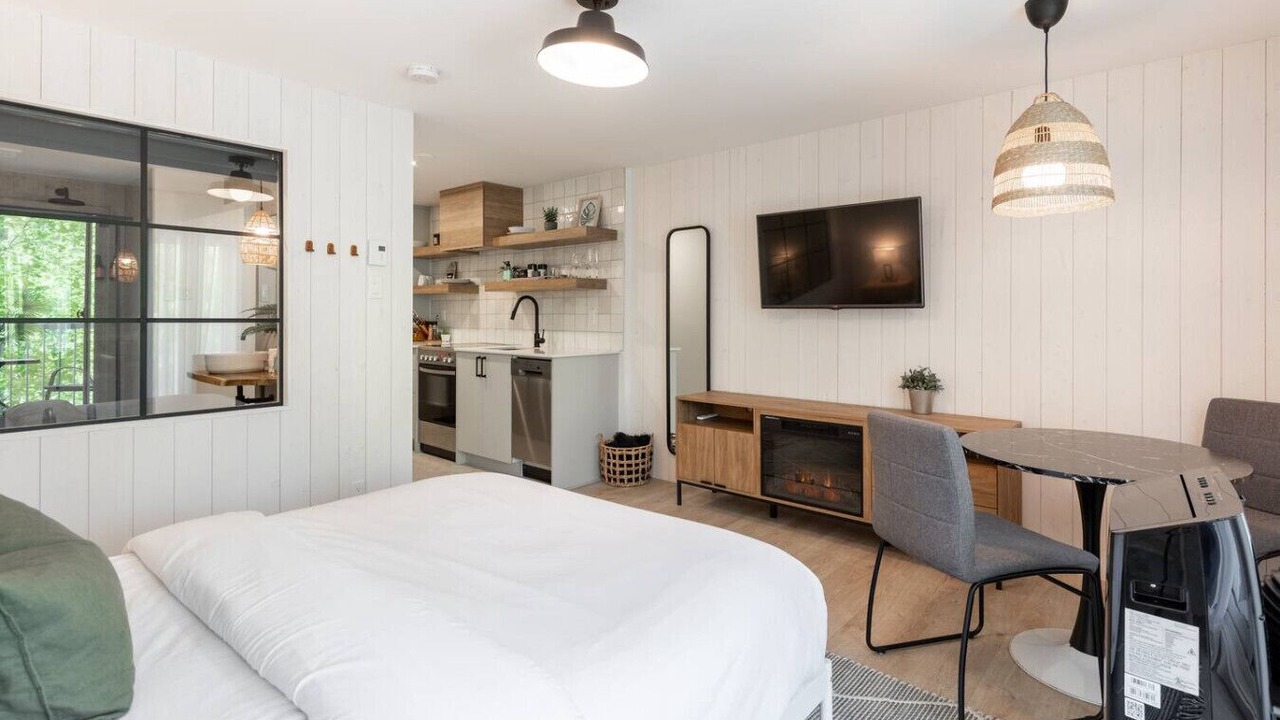 Photo of Bedroom in Mont-Tremblant Village