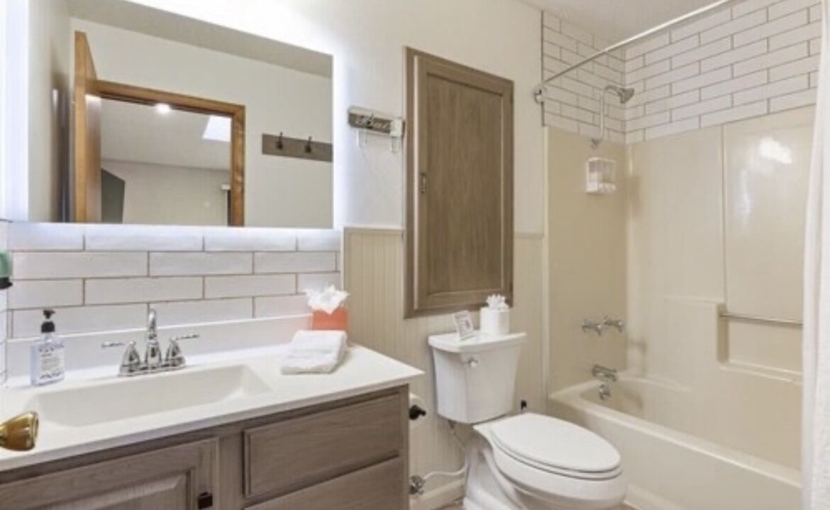 Photo of Bathroom in Climax Springs