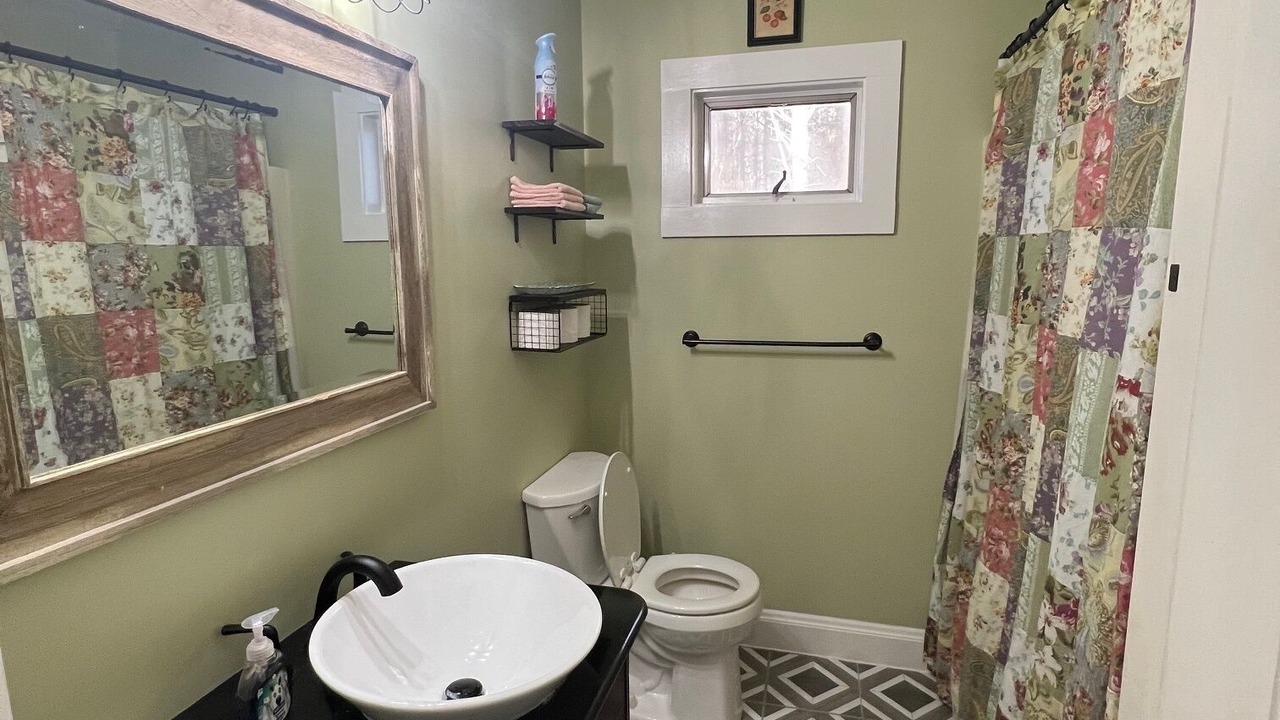 Photo of Bathroom in Center Tuftonboro