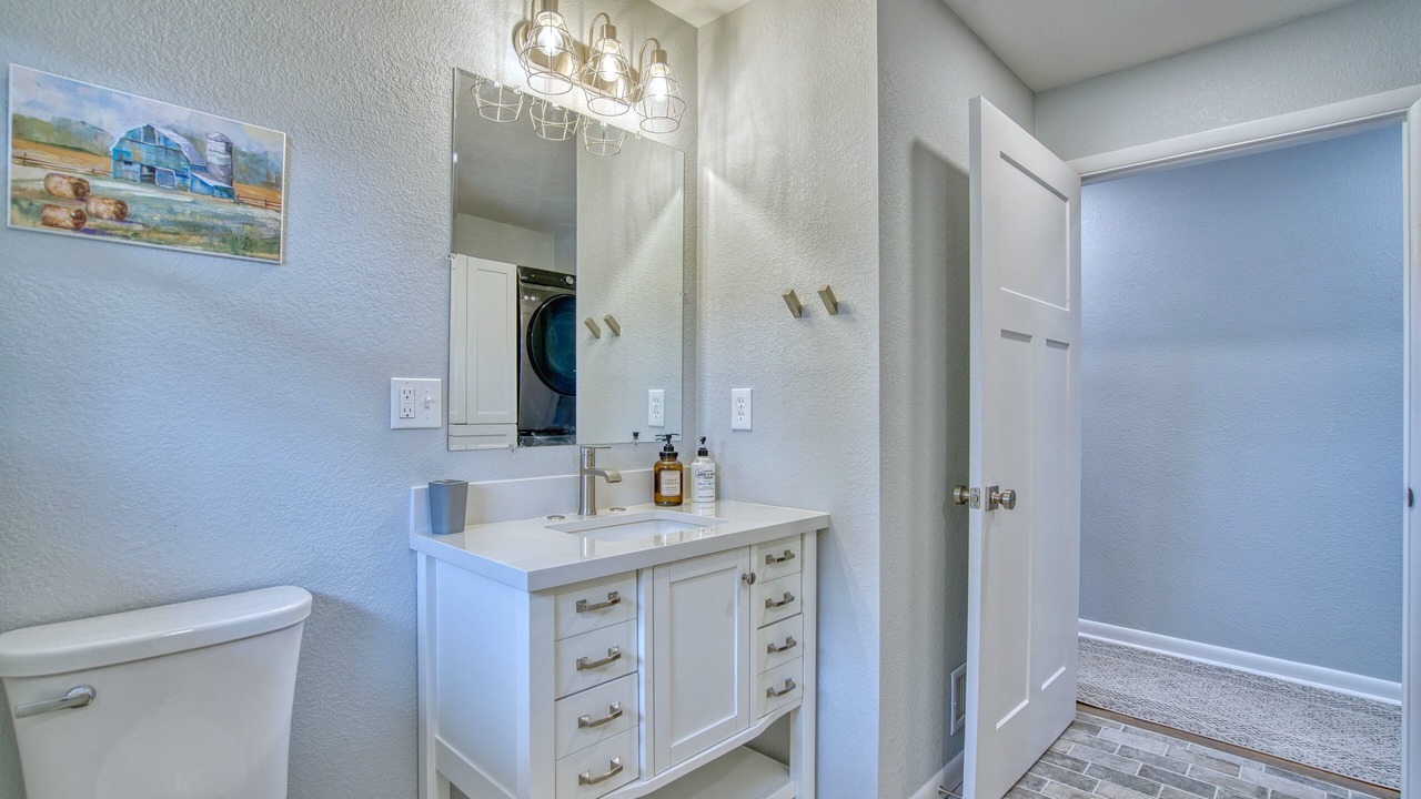 Photo of Bathroom in Sterling