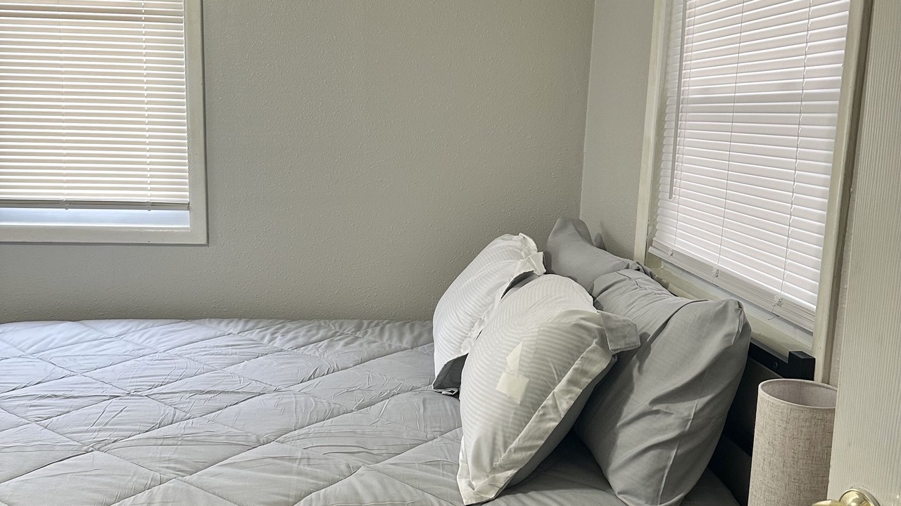Photo of Bedroom in Crestline