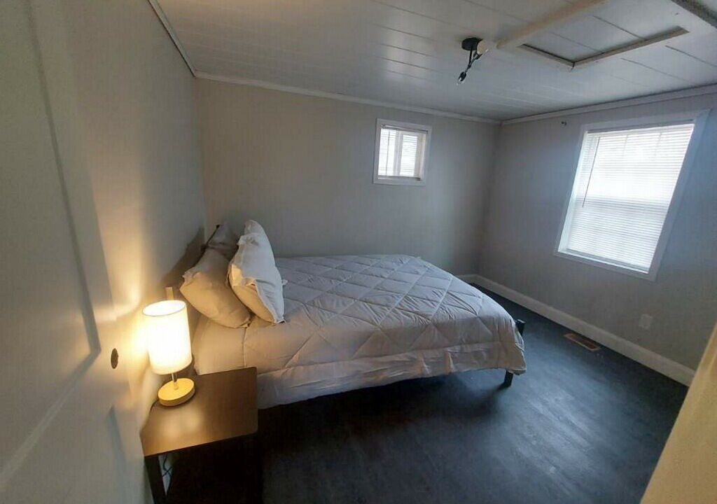 Photo of Bedroom in Crestline