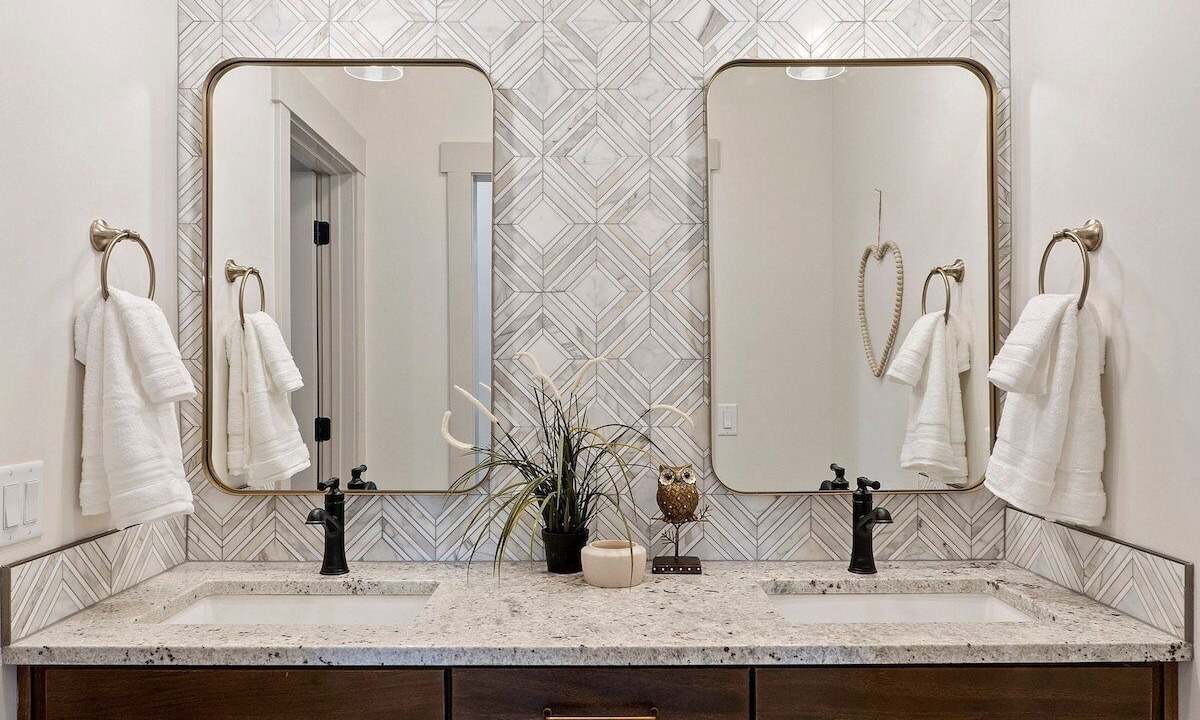 Photo of Bathroom in Midway