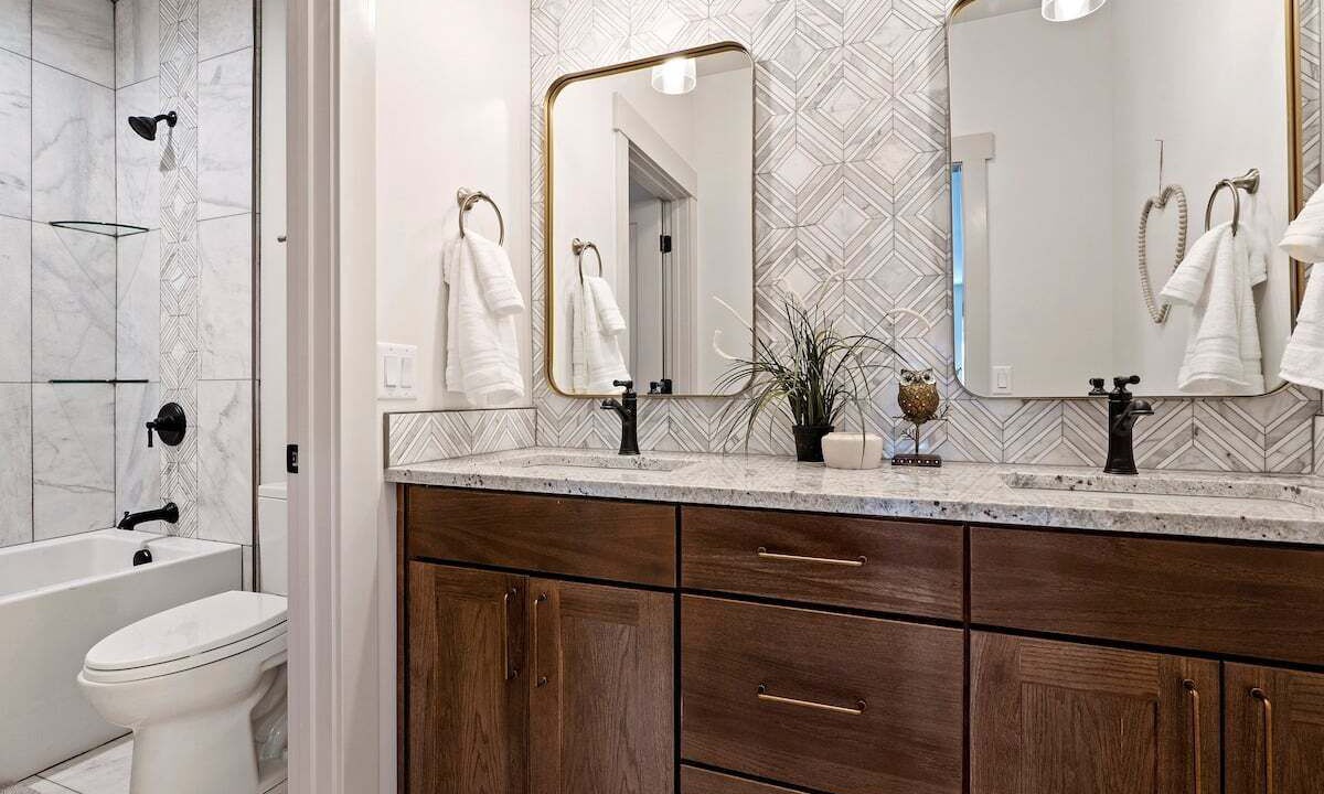 Photo of Bathroom in Midway