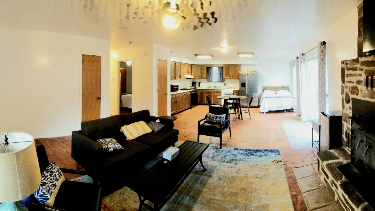 Photo of Livingroom in Lakeview