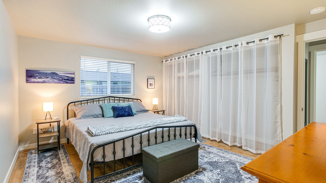 Photo of Bedroom in Enumclaw